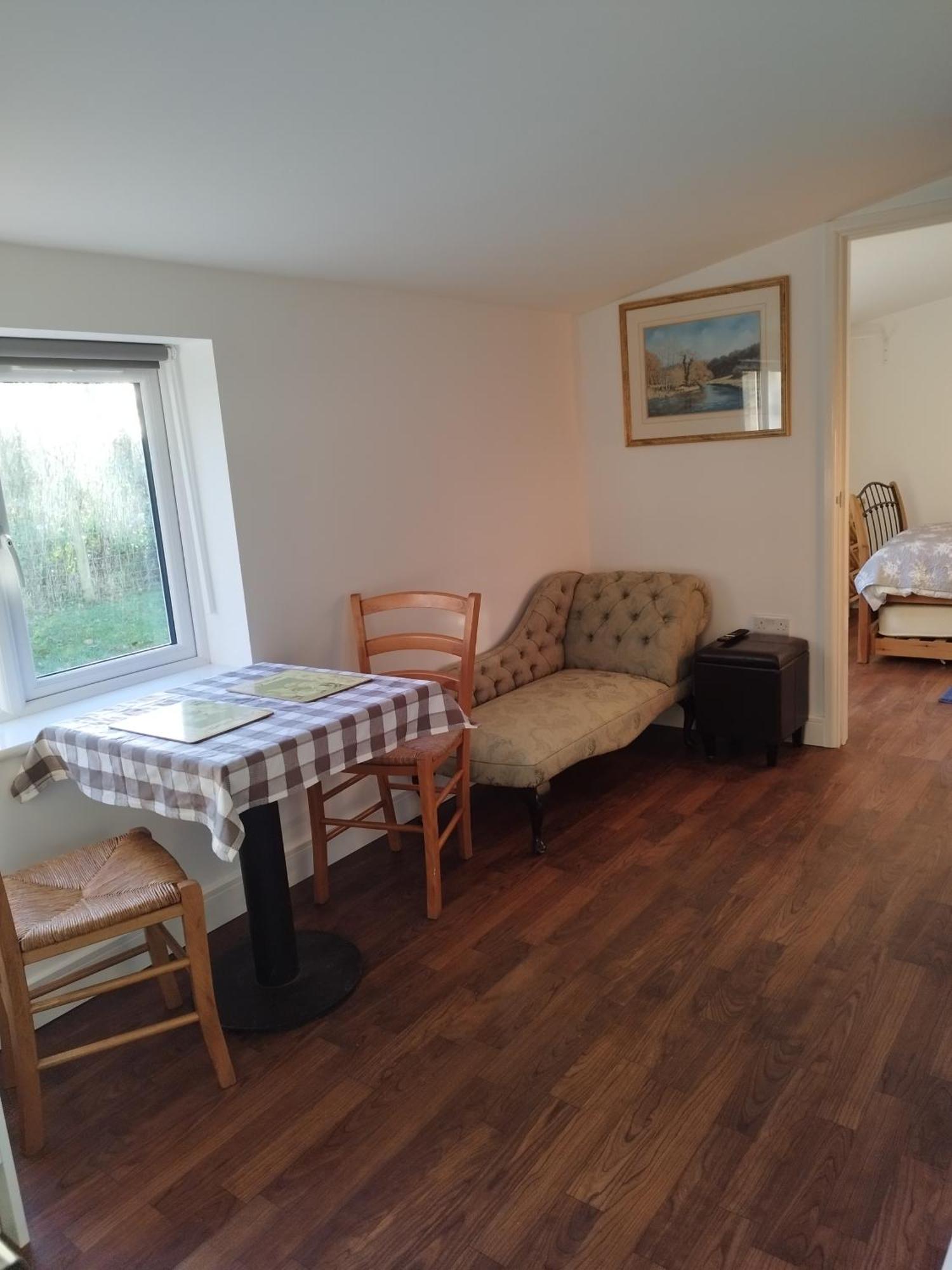 Two Birds Weekly Stay Malmesbury Exterior foto