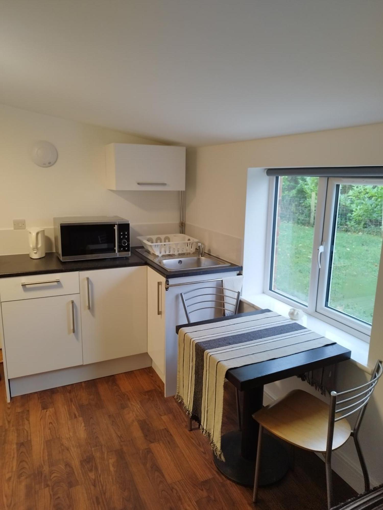 Two Birds Weekly Stay Malmesbury Exterior foto