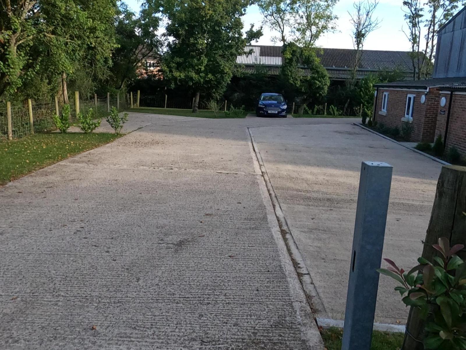 Two Birds Weekly Stay Malmesbury Exterior foto